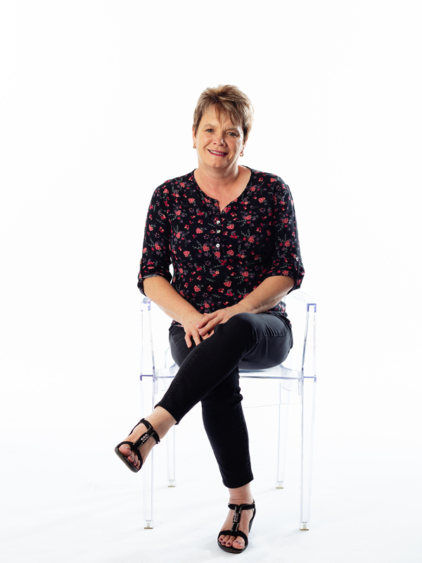 Dawn LindeAssistant Accountant